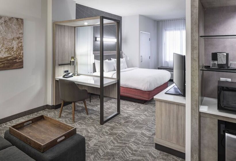 带阳台套房, Springhill Suites By Marriott Clearwater Beach