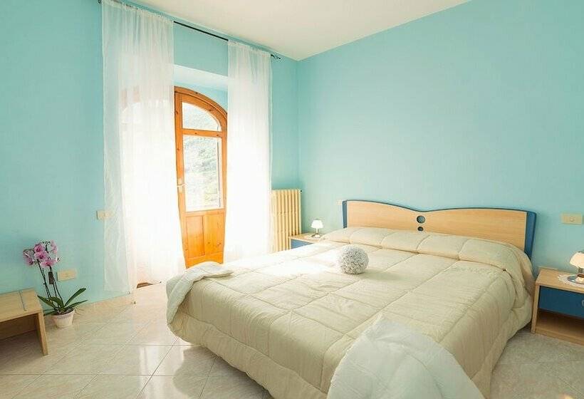 اتاق استاندارد, Tra I Monti