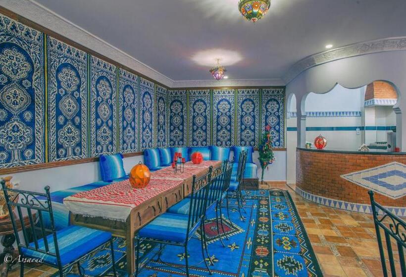 סוויטה משפחתית, Puerta Azul