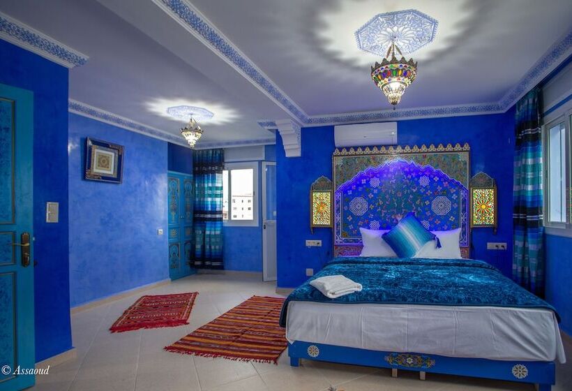 חדר דלוקס, Puerta Azul