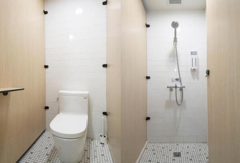 اتاق اکونومی با حمام مشترک, Owlstay Flip Flop Hostel Garden