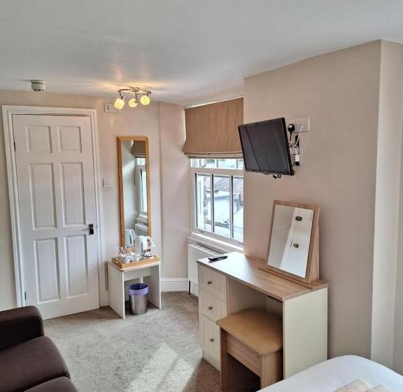 غرفة قياسية مطلة على الجبل, Ferndale Lodge