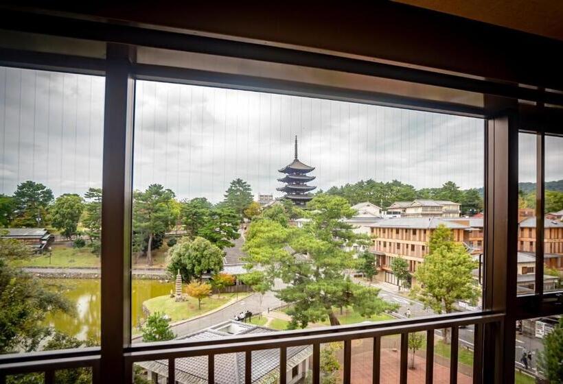 디럭스 룸, Nara Visitor Center And Inn