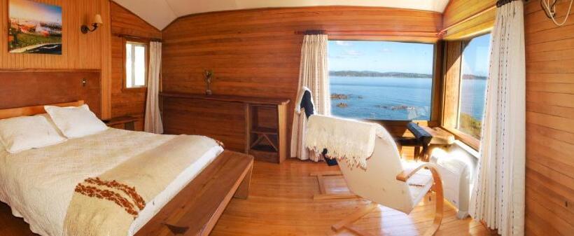 Suite Premium, Faros Del Sur