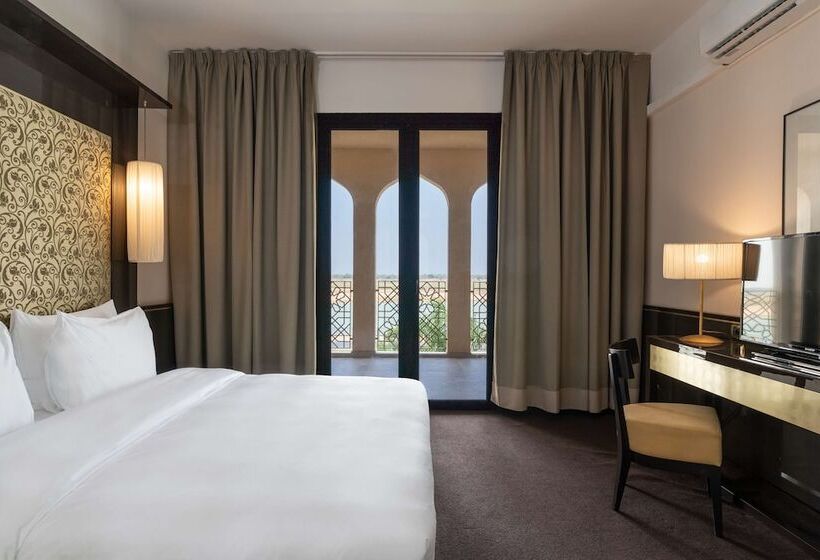 套房带泳池景, Radisson Blu Hotel N Djamena