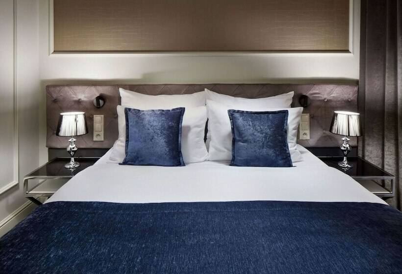 Номер Deluxe, Wyndham Grand Krakow Old Town