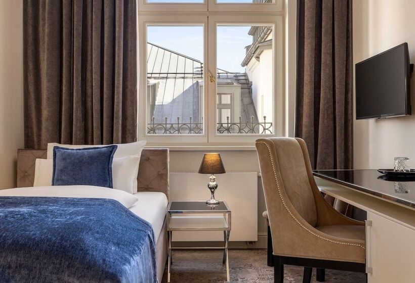 Номер Стандарт, Wyndham Grand Krakow Old Town