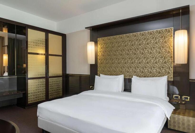 带露台的套间, Radisson Blu Hotel N Djamena