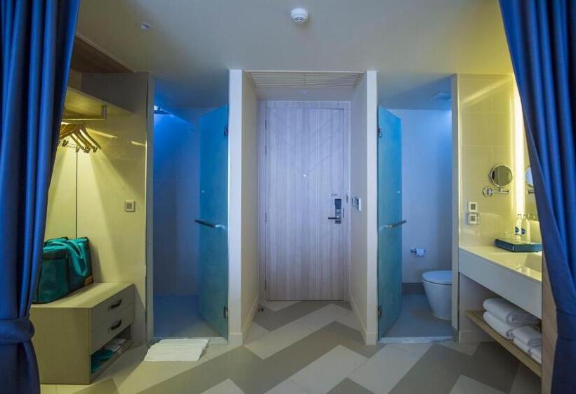 اتاق استاندارد با وان آب گرم, The Sis Kata Resort   Adult Only