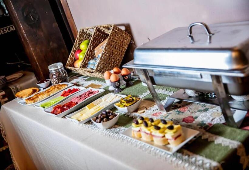 Полулюкс, Velinov Boutique