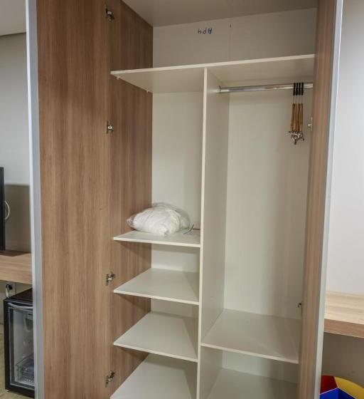 프리미엄 룸, Dubai Suites