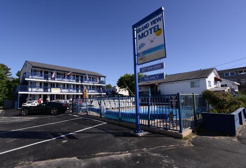 패밀리 룸, Island View Motel
