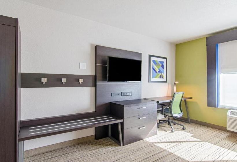 Номер Стандарт, Holiday Inn Express & Suites   Atchison, An Ihg