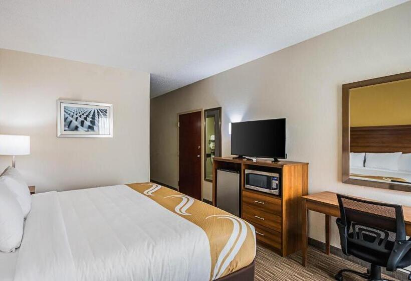 스탠다드 룸 킹사이즈 침대, Quality Inn