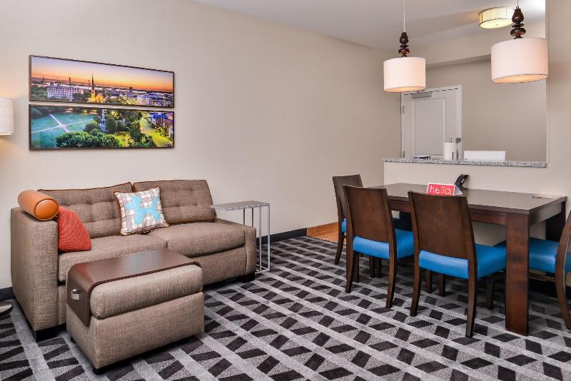 Люкс, Towneplace Suites By Marriott Charlestonwest Ashley
