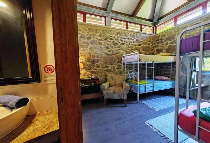 اتاق استاندارد چهار تخته, Quinta Estrada Romana   Albergue De Peregrinos