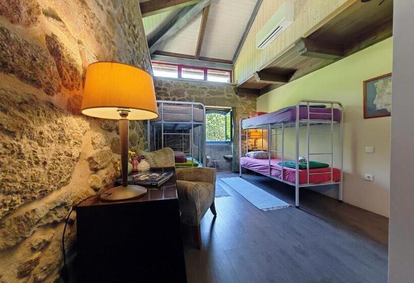 اتاق استاندارد چهار تخته, Quinta Estrada Romana   Albergue De Peregrinos