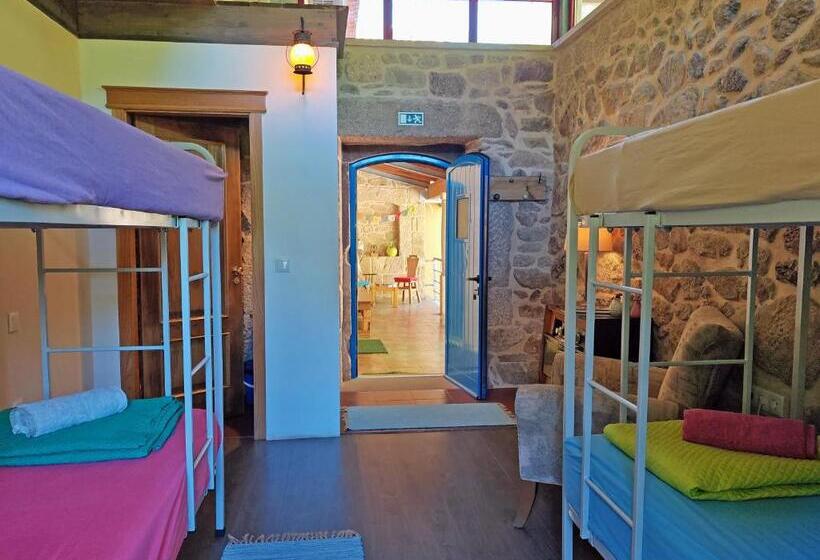 اتاق استاندارد چهار تخته, Quinta Estrada Romana   Albergue De Peregrinos