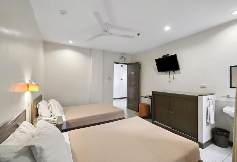 Pokój Czteroosobowy Standard, Governor Forbes Inn   Manila City Center