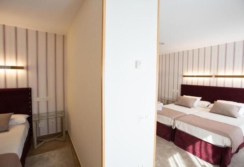 스탠다드 트리플 룸, La Casona De Llerices