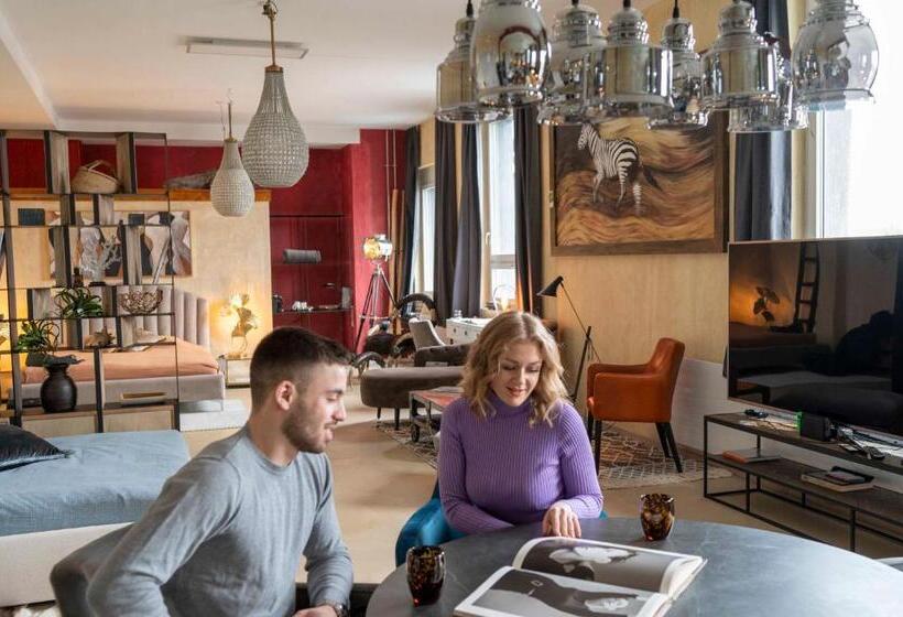 Семейный Номер, No1 Art B&b