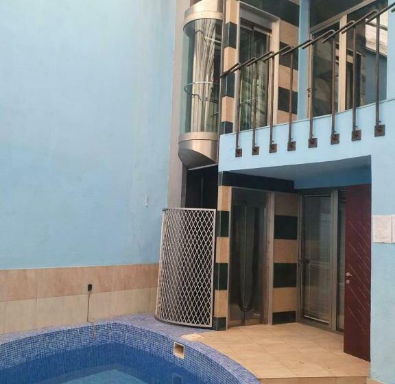 Suite with Pool, Sachveno