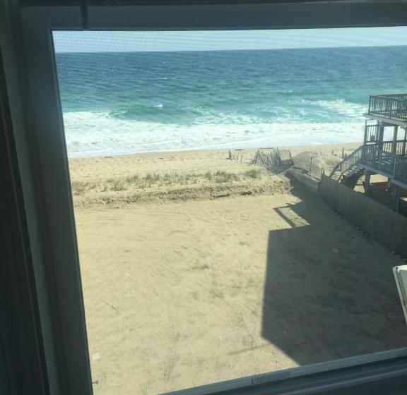 带大床的标准间, Misquamicut Beach Front Inn