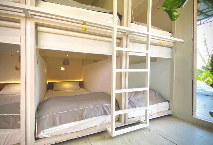 침실 별도 스탠다드 싱글 룸, The Hide Hostel At Canggu