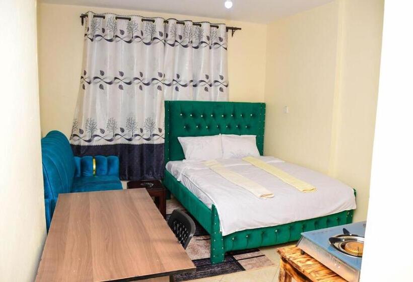 اتاق خانوادگی, Firstchoice Homestay
