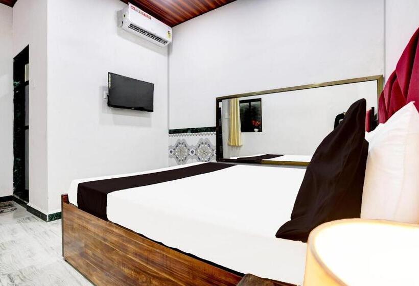 Трехместный Номер Классика, Spot On Hotel Yatri