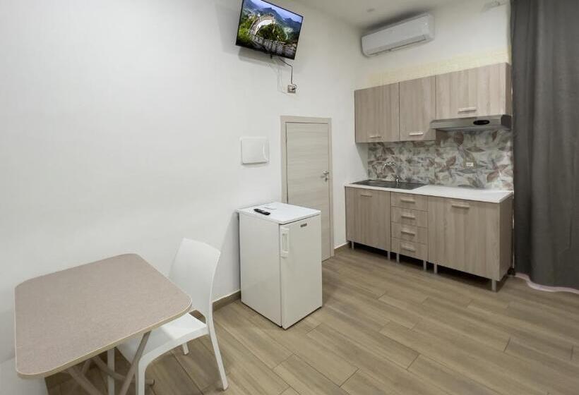 Quarto Estandar para Deficientes Físicos, La Casa Di Federico Ii