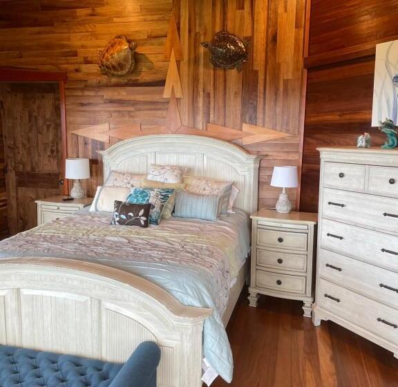 اتاق استاندارد با چشم‌انداز دریا, Magic Skies B&b