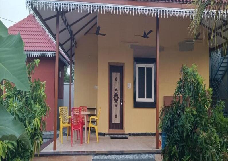 别墅: 1间卧室带游泳池, Vasista Farm House