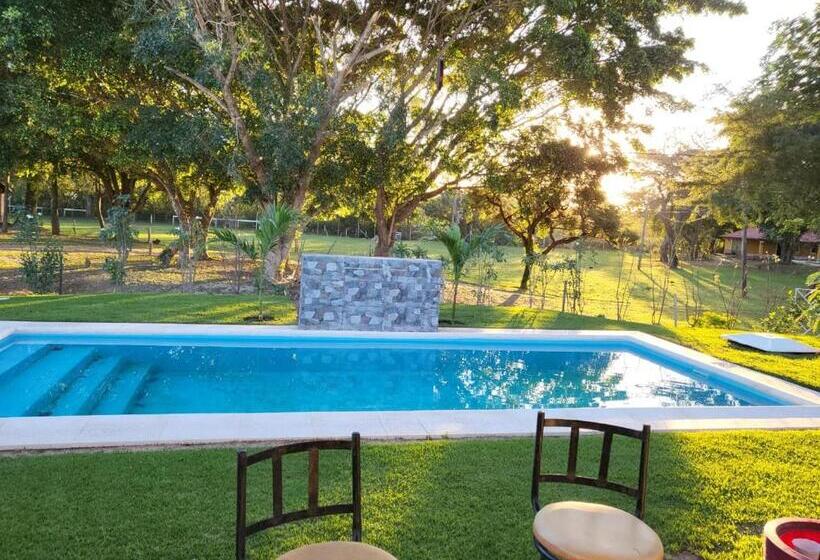 آپارتمان 3 خوابه, Casa Muy Cómoda Santa Cruz