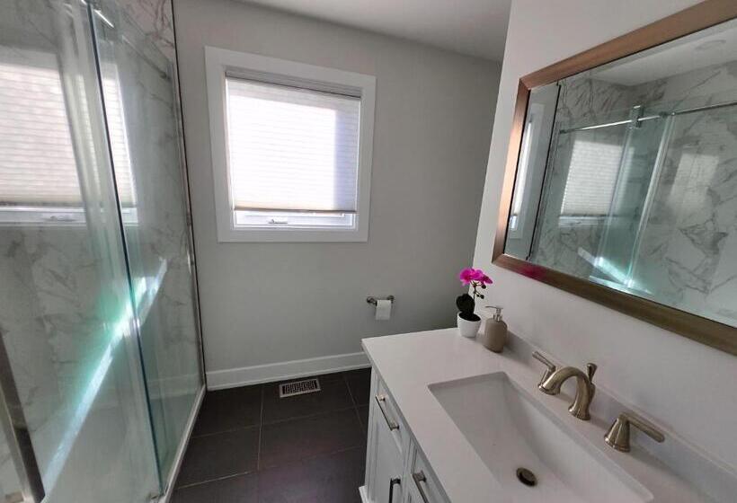 豪华套房, Byward Market Luxury Guesthouse
