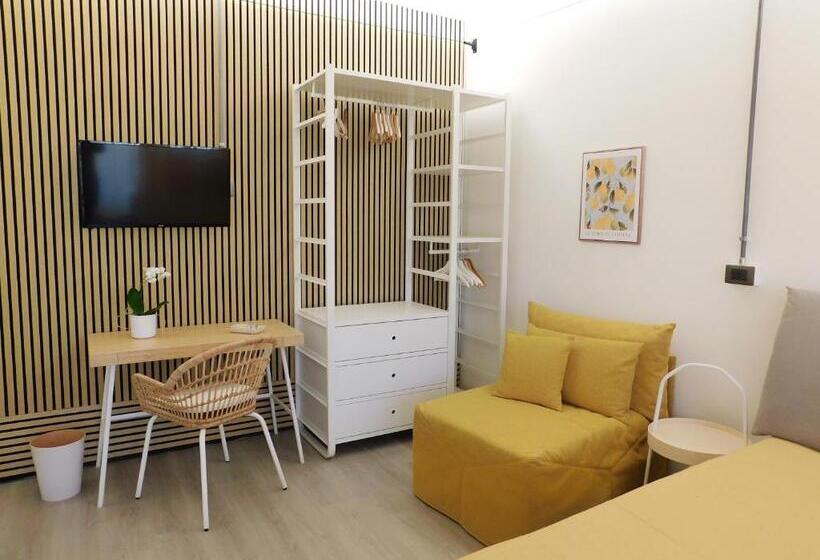 Студио Стандарт с Балконом, Le Camere Del Corso