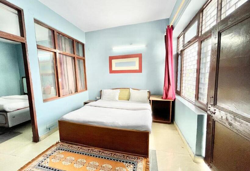 חדר דלוקס, Nand Palace ! Mussoorie होटल नंद पैलेस હોટેલ નંદ પેલેસ ஹோட்டல் நந்த் பேலஸ் Near Mall Road Hotel With