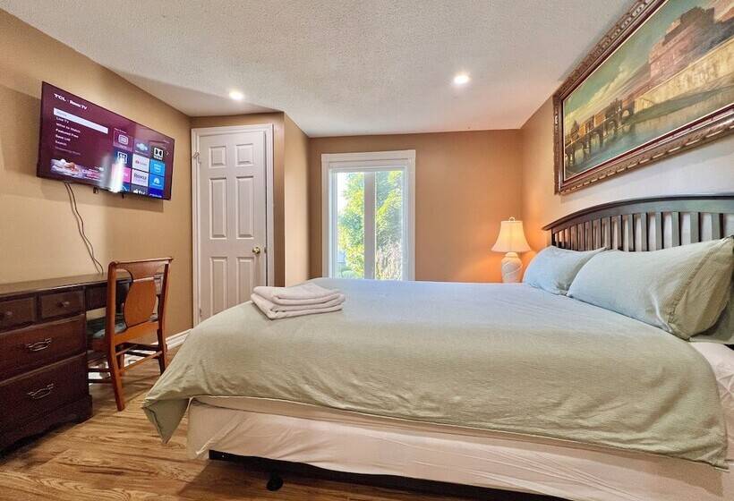 Номер Deluxe, Cozy Home Near Hillcrest Mall In Central Richmond Hill
