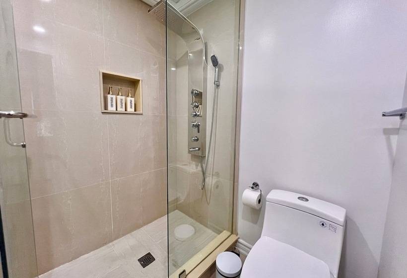 Номер Deluxe, Cozy Home Near Hillcrest Mall In Central Richmond Hill