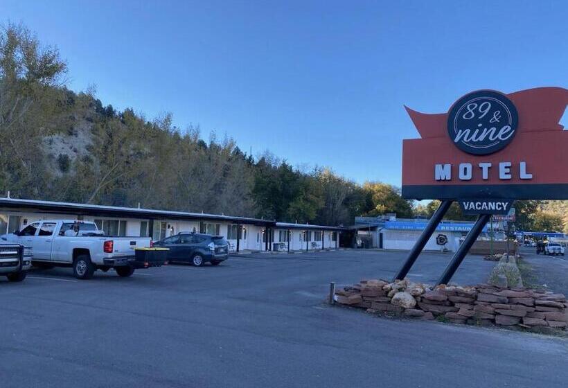 Семейный Номер, 89 & Nine Motel