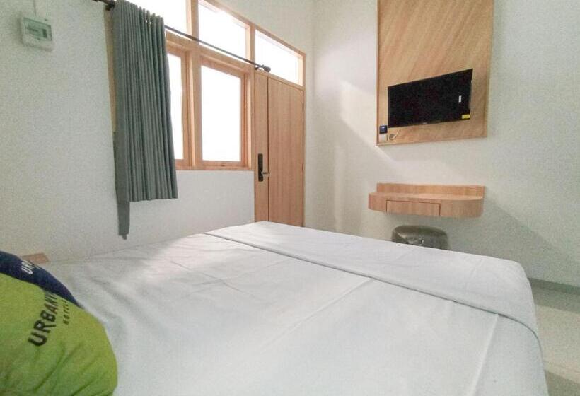 Номер Superior, Urbanview Hotel Subali Purwokerto