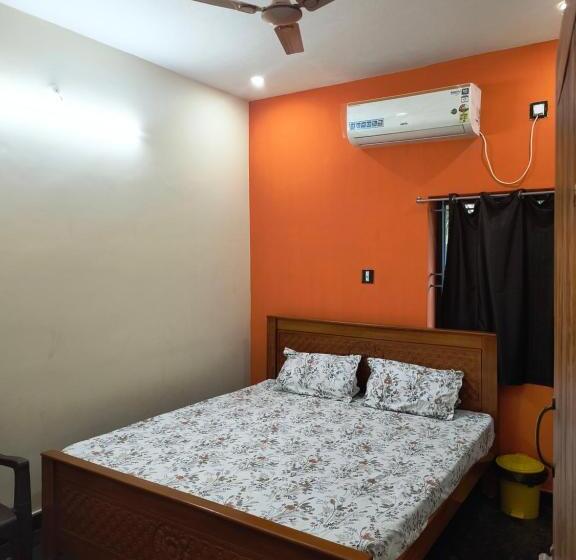 Номер Стандарт, Srm Residency