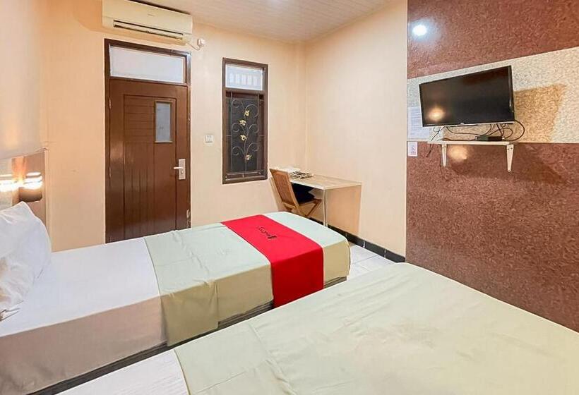 Номер Deluxe, Reddoorz Syariah Near Mall Of Serang