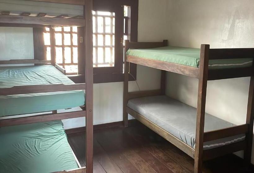 Кровать в Общей Комнате, Hostel Jardim