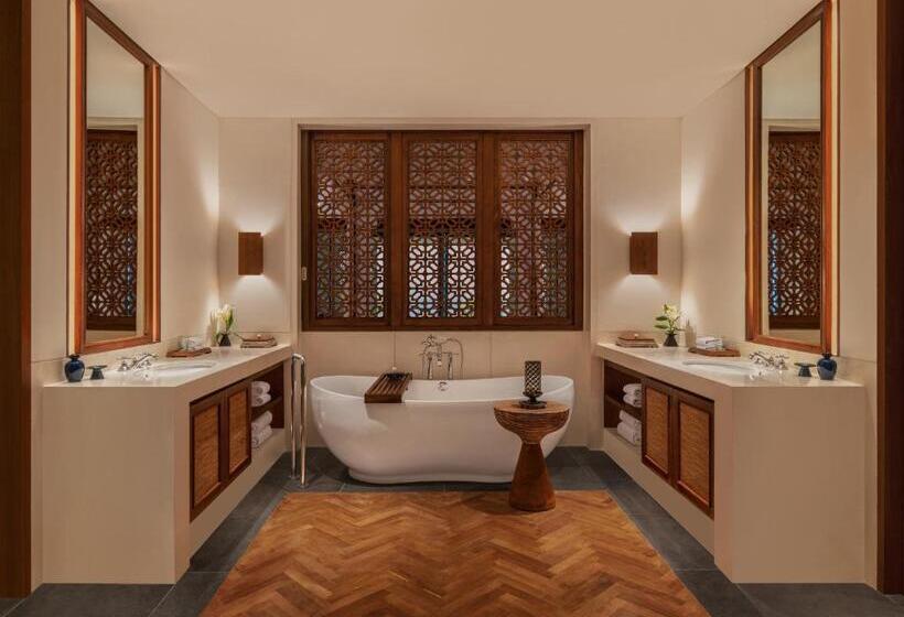 Люкс Deluxe Кровать Кинг, The Sira, A Luxury Collection Resort And Spa, Lombok