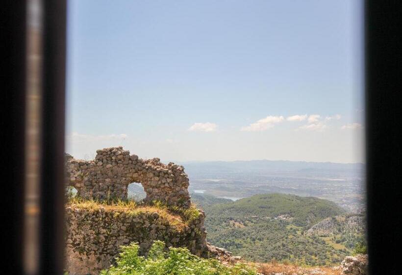 标准间, The House Of Dollma , Inside Kruja Castle