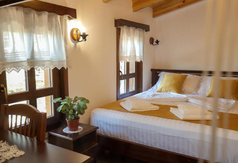 스탠다드 룸, The House Of Dollma , Inside Kruja Castle