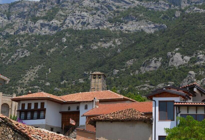 豪华家庭房间, The House Of Dollma , Inside Kruja Castle