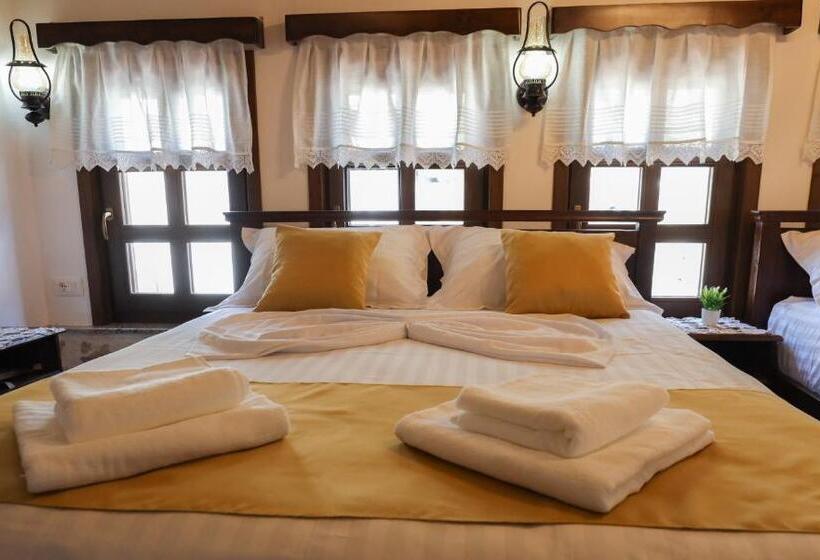 豪华家庭房间, The House Of Dollma , Inside Kruja Castle