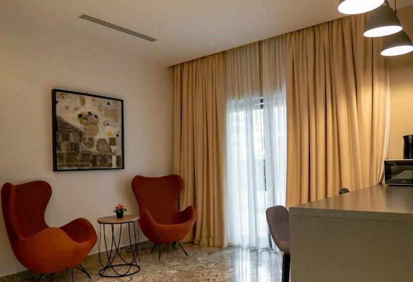 آپارتمان 1 خوابه با بالکن, Brickspoint Boutique Apart
